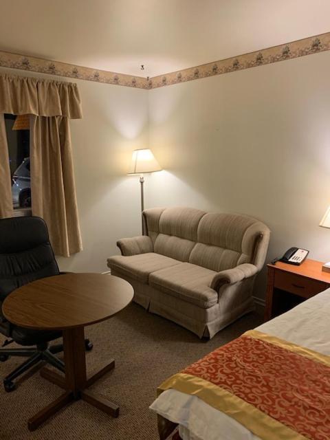 Redwood Motor Inn Brandon Ngoại thất bức ảnh