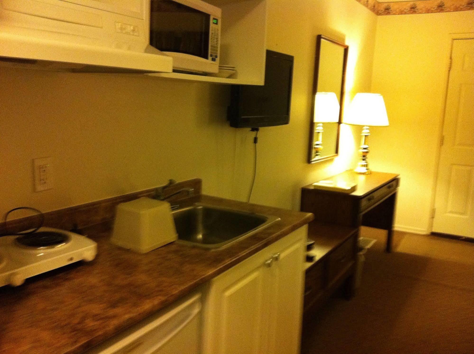 Redwood Motor Inn Brandon Ngoại thất bức ảnh