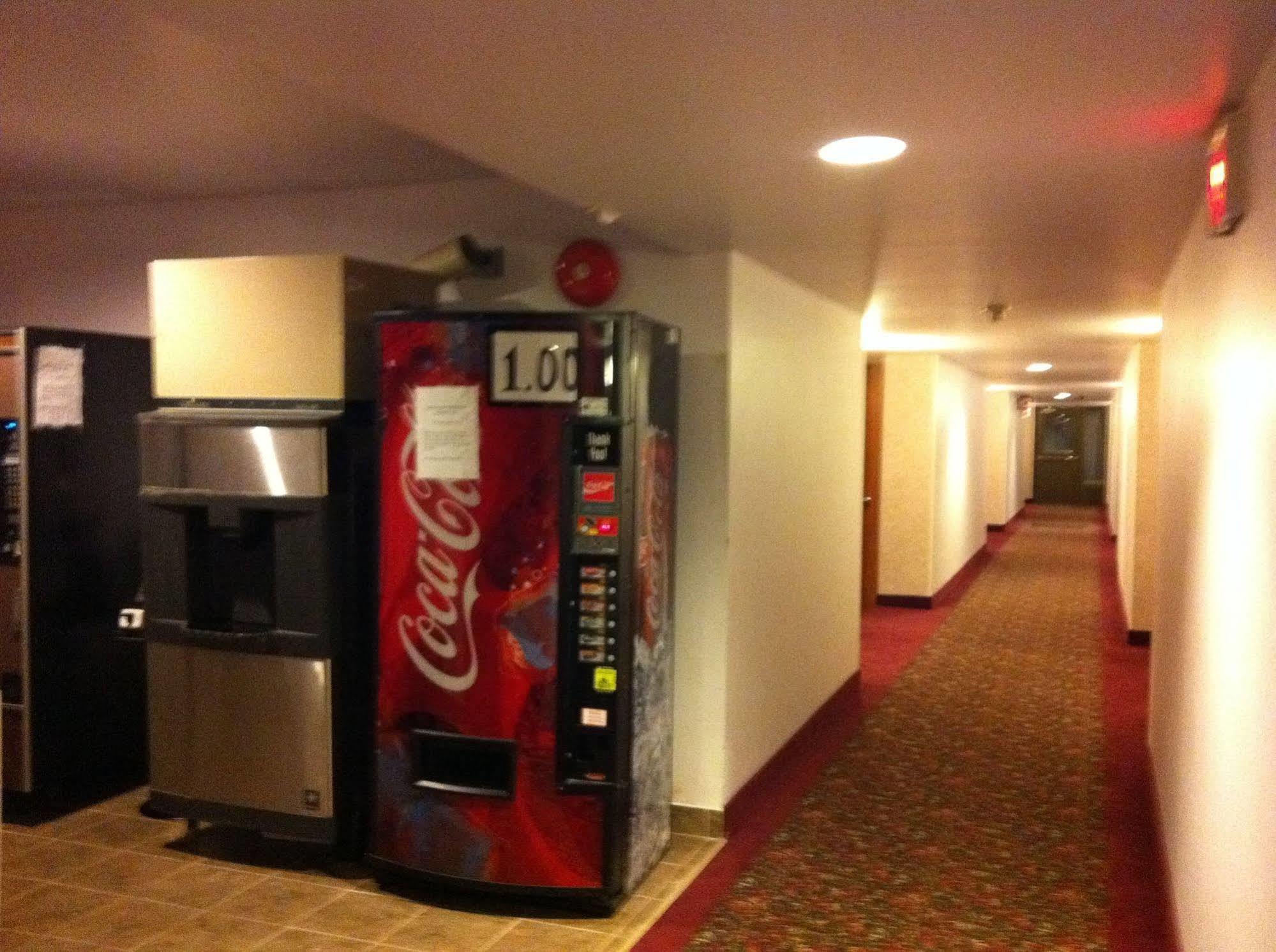 Redwood Motor Inn Brandon Ngoại thất bức ảnh